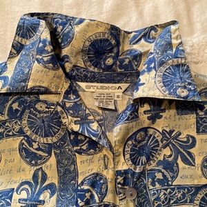 Size small, hundred percent silk